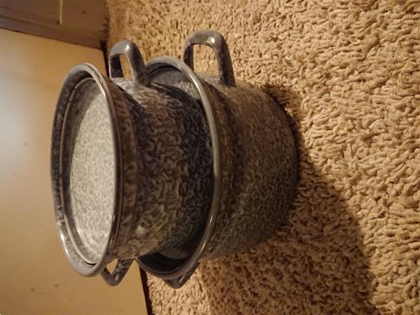 Grote foto geemailleerde pannen retro huis en inrichting potten en pannen