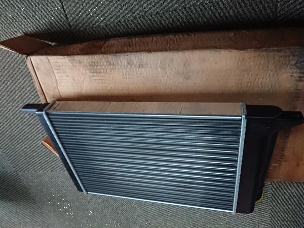 Grote foto radiateur voor audi b2 auto onderdelen oldtimer parts en accessory