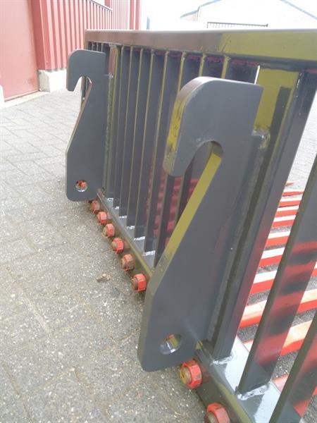 Grote foto tegelriek passend aan giant 1.75 mtr 19 tands 1000 mm lang doe het zelf en verbouw aanbouwdelen