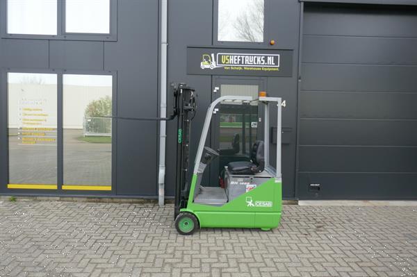 Grote foto vs 20697 elektrische triplex stapelaar cesab sideshift freelift agrarisch heftrucks