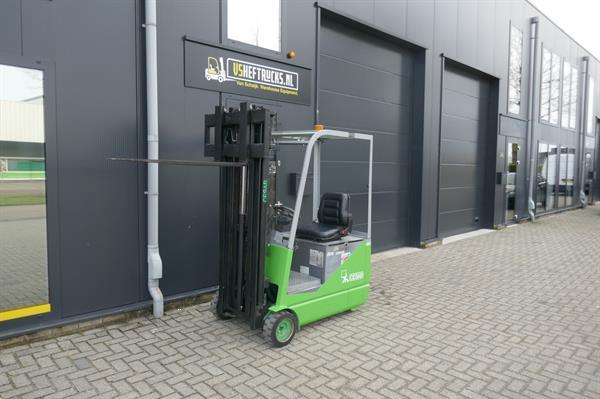 Grote foto vs 20697 elektrische triplex stapelaar cesab sideshift freelift agrarisch heftrucks