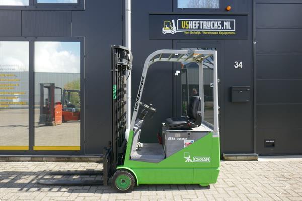 Grote foto vs 20697 elektrische triplex stapelaar cesab sideshift freelift agrarisch heftrucks