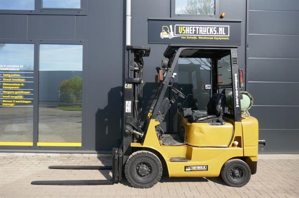 Grote foto vs 20704 lpg gas heftruck caterpillar 4750mm sideshift agrarisch heftrucks