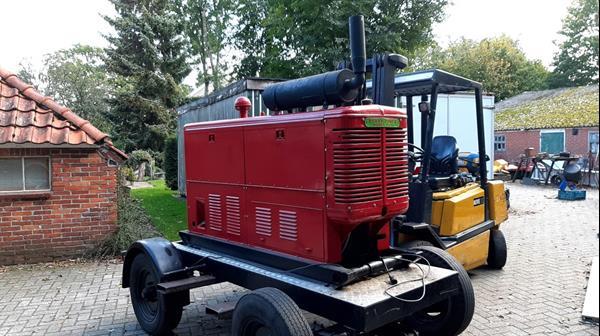Grote foto porsche farmall fcd diesel mc cormick deering vierzon agrarisch tractoren oldtimers