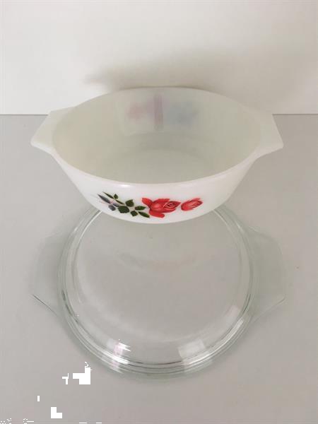 Grote foto vintage schaal met deksel melkglas opaline bloem motie huis en inrichting keukenbenodigdheden