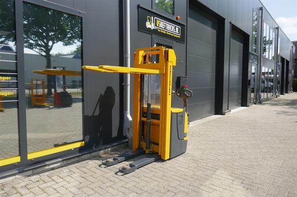 Grote foto vs 20746 elektrische stapelaar jungheinrich 4.300mm triplex doe het zelf en verbouw hefwerktuigen