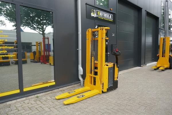 Grote foto vs 20755 elektrische stapelaar jungheinrich triplex 4250mm doe het zelf en verbouw hefwerktuigen