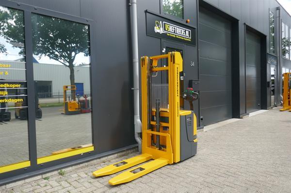 Grote foto vs 20756 elektrische stapelaar jungheinrich triplex doe het zelf en verbouw hefwerktuigen