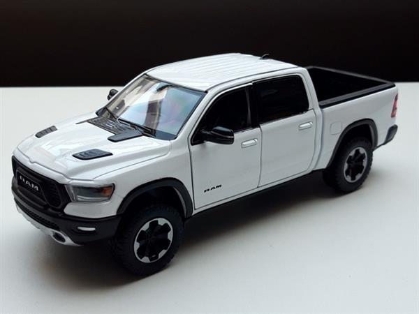 Grote foto modelauto dodge ram crew cab 2019 19 cm lang hobby en vrije tijd 1 24