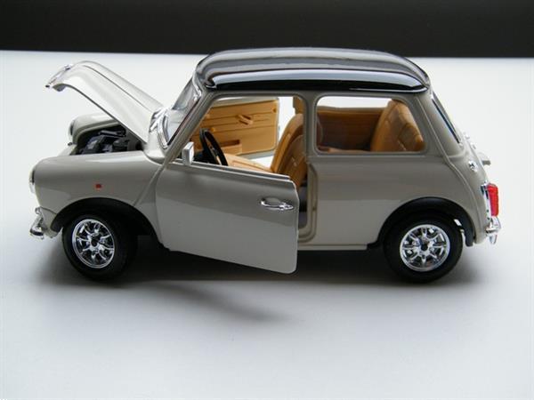 Grote foto schaal auto model mini cooper 1969 bburago 1 18 hobby en vrije tijd 1 18