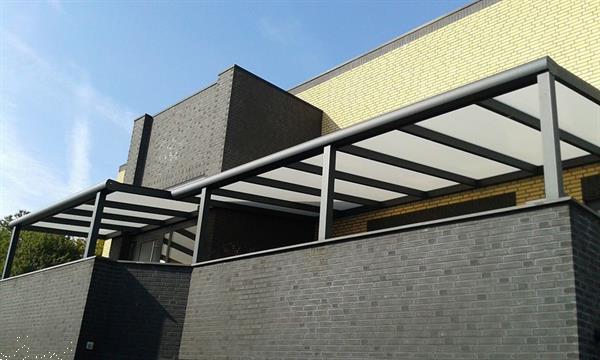 Grote foto luxe plus zwart structuur terrasoverkapping tuin en terras veranda en overkappingen
