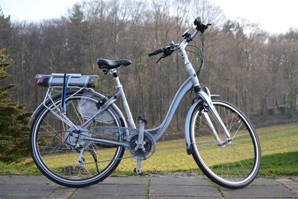 Grote foto te koop aan geboden fietsen en brommers elektrische fietsen