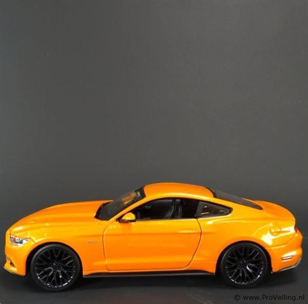 Grote foto online veiling ford mustang gt 2015 oranje verzamelen auto en modelauto
