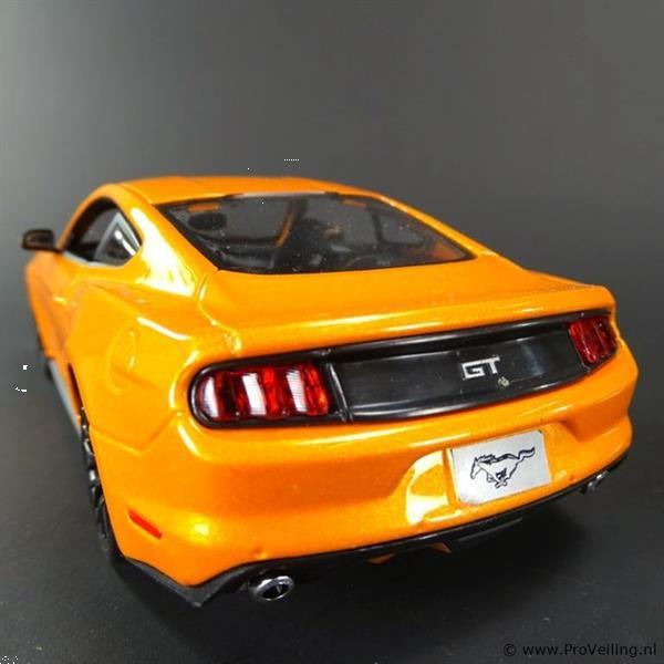 Grote foto online veiling ford mustang gt 2015 oranje verzamelen auto en modelauto