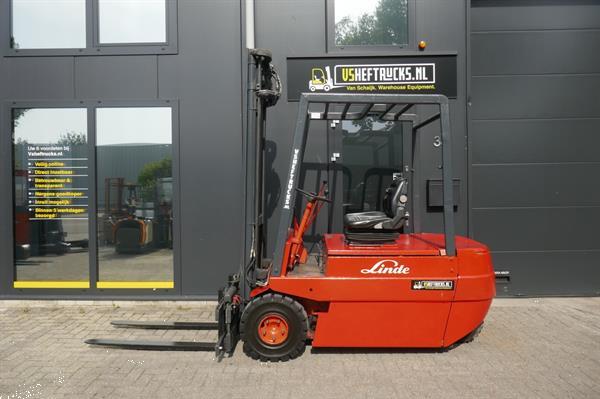 Grote foto vs 20772 elektrische heftruck linde e25 sideshift 4050mm agrarisch heftrucks