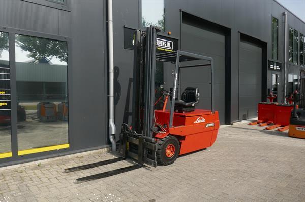 Grote foto vs 20772 elektrische heftruck linde e25 sideshift 4050mm agrarisch heftrucks