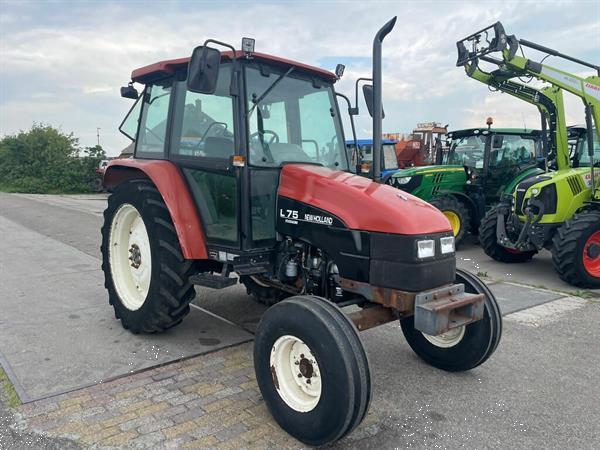 Grote foto new holland l75 agrarisch tractoren