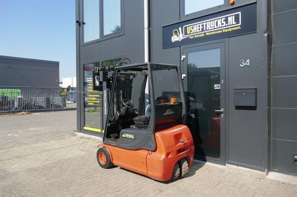 Grote foto vs 20767 elektrische heftruck linde e16 2770mm sideshift agrarisch heftrucks