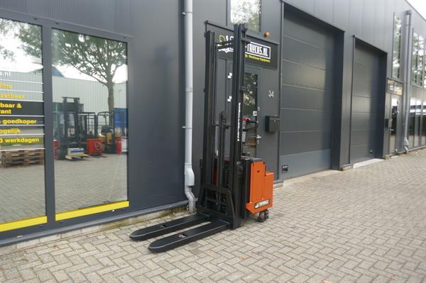 Grote foto vs 20843 elektrische stapelaar bt initiele lift 4.150mm freelift doe het zelf en verbouw hefwerktuigen