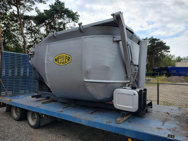 Grote foto ge soleerde kipper met kleppen doe het zelf en verbouw containers