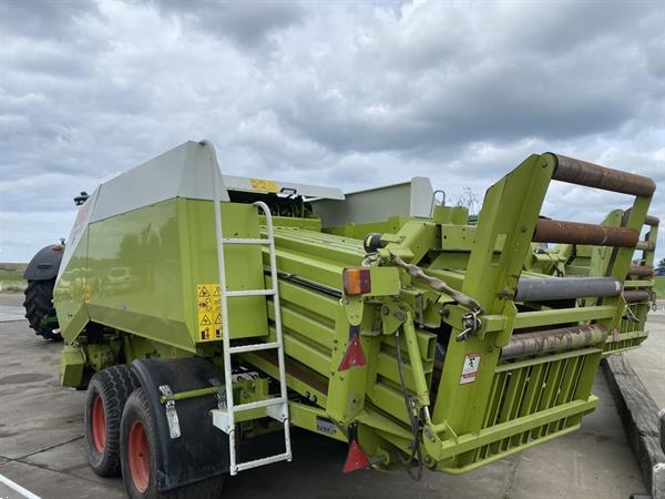 Grote foto claas quadrant 2200 agrarisch persen