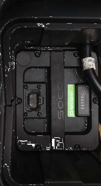 Grote foto super soco tc wanderer elektrische scooter groen bij centr fietsen en brommers scooters