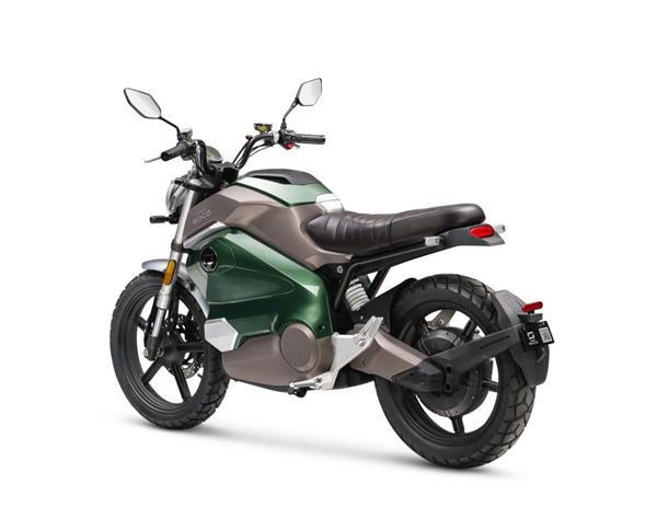 Grote foto super soco tc wanderer elektrische scooter groen bij centr fietsen en brommers scooters