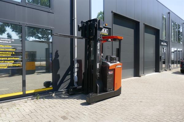 Grote foto vs 20854 triplex reachtruck bt bj2012 6300mm sideshift doe het zelf en verbouw hefwerktuigen