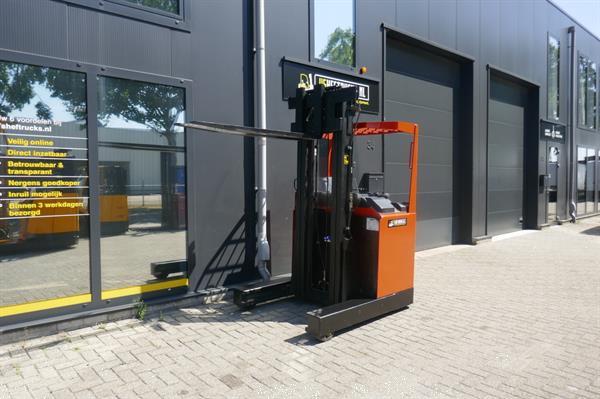 Grote foto vs 20855 triplex reachtruck bt 5400mm freelift doe het zelf en verbouw hefwerktuigen