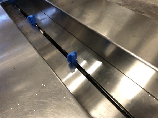 Grote foto ulma atlanta high tech flowpackmachine met dakota invoersysteem agrarisch tuinbouw