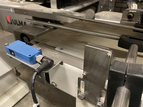 Grote foto ulma atlanta high tech flowpackmachine met dakota invoersysteem agrarisch tuinbouw