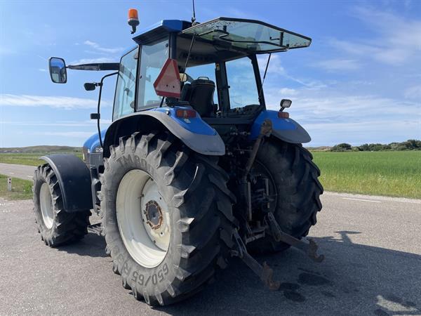 Grote foto new holland tm 165 agrarisch tractoren