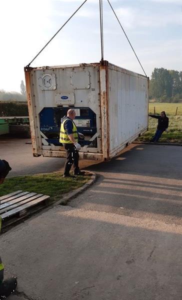 Grote foto containers 40 voet en 20 voet 1100 tot 2000 zakelijke goederen magazijn stelling en opslag