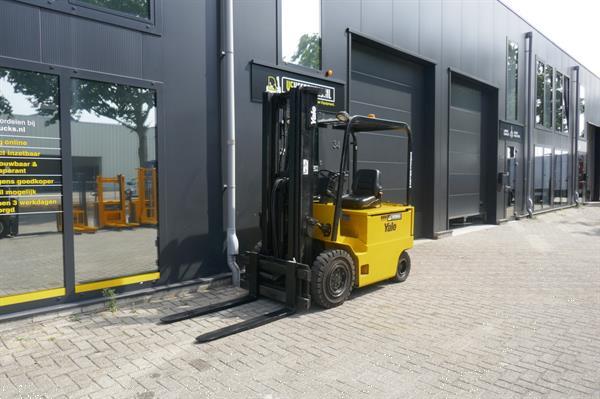 Grote foto vs 20863 elektrische triplex heftruck yale erp25 sideshift freelift agrarisch heftrucks