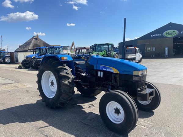 Grote foto new holland tt75 agrarisch tractoren