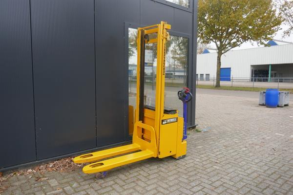 Grote foto vs 20877 elektrische stapelaar stocklin 3400mm initiele lift doe het zelf en verbouw hefwerktuigen