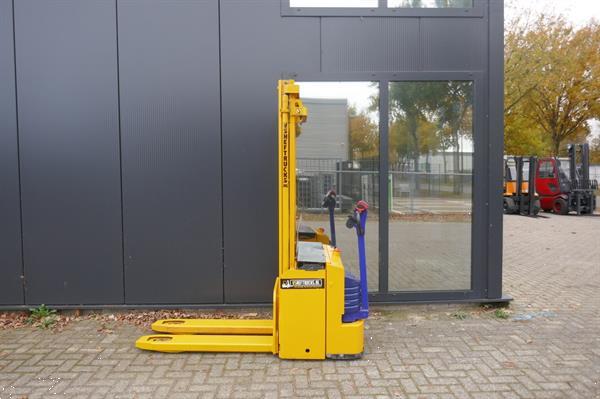 Grote foto vs 20877 elektrische stapelaar stocklin 3400mm initiele lift doe het zelf en verbouw hefwerktuigen