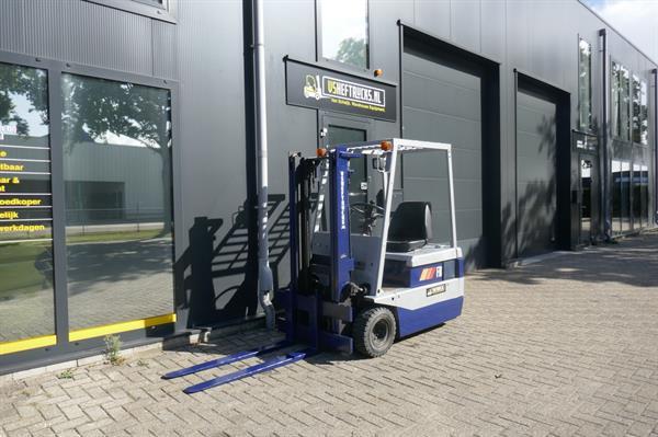 Grote foto vs 20881 elektrische heftruck komatsu 2600mm 1500kg agrarisch heftrucks