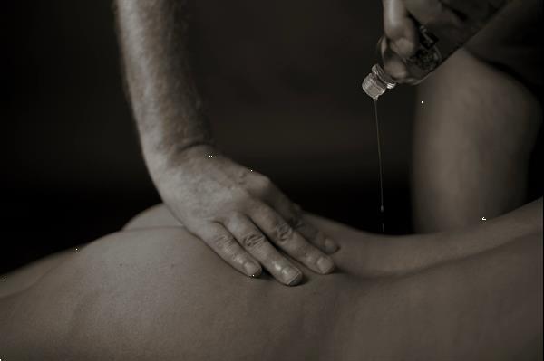 Grote foto tantrische massage voor de openminded vrouw diensten en vakmensen masseurs en massagesalons