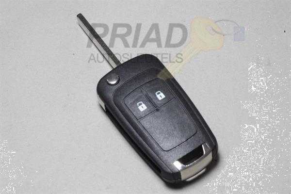 Grote foto autosleutel stuk of afgebroken auto onderdelen electronica en kabels