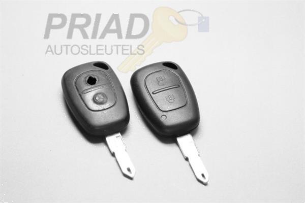 Grote foto autosleutel stuk of afgebroken auto onderdelen electronica en kabels