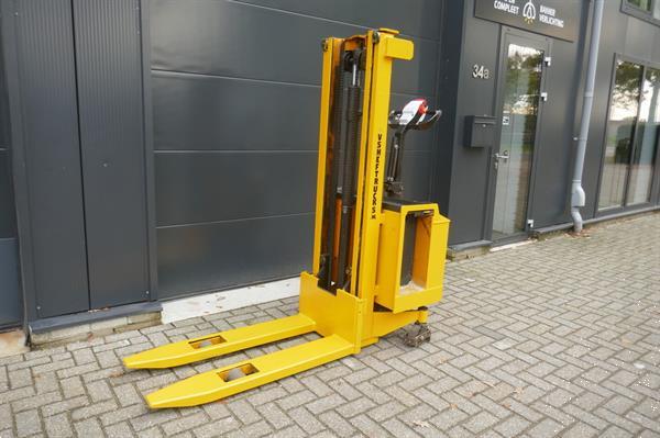 Grote foto vs 20907 elektrische stapelaar ormic 2600mm 1.000kg doe het zelf en verbouw hefwerktuigen