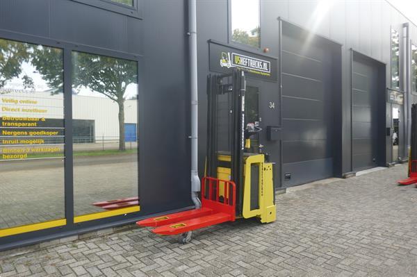 Grote foto vs 20904 bj2015 elektrische stapelaar hyster initiele lift doe het zelf en verbouw hefwerktuigen