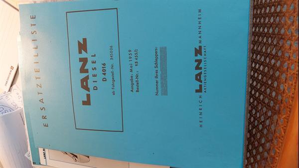 Grote foto oldtimer trachorboeken ter reparatie boeken hobby en vrije tijd