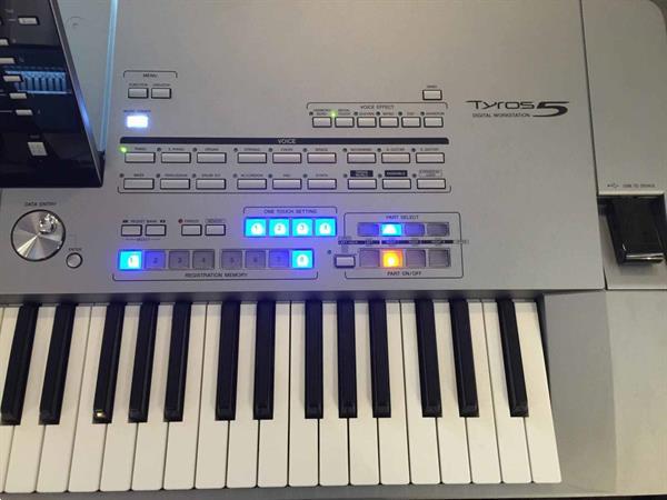 Grote foto yamaha tyros 5 met 76 toetsen muziek en instrumenten keyboards