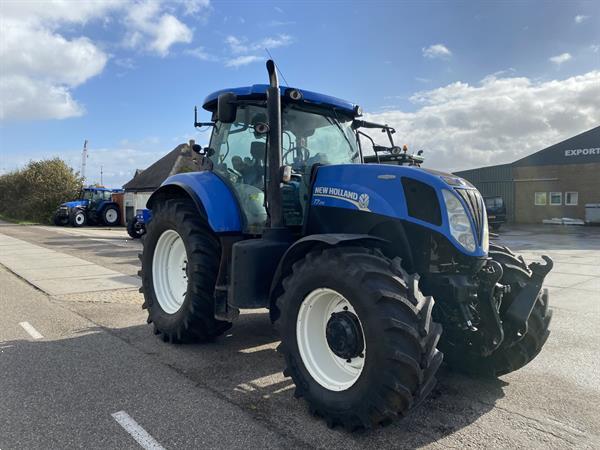 Grote foto new holland t7.210 agrarisch tractoren