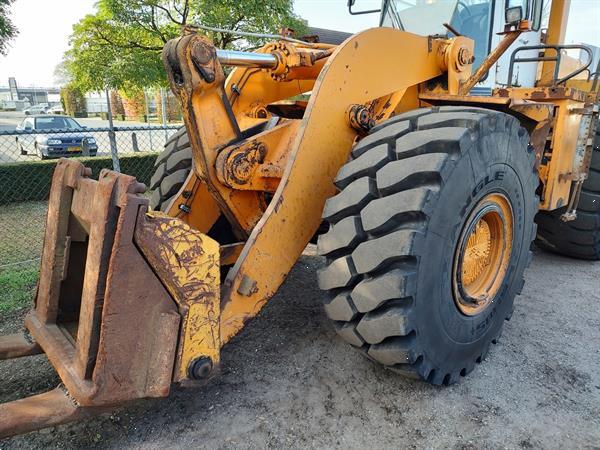 Grote foto hyundai hl 35 shovel loader palletvork agrarisch shovels