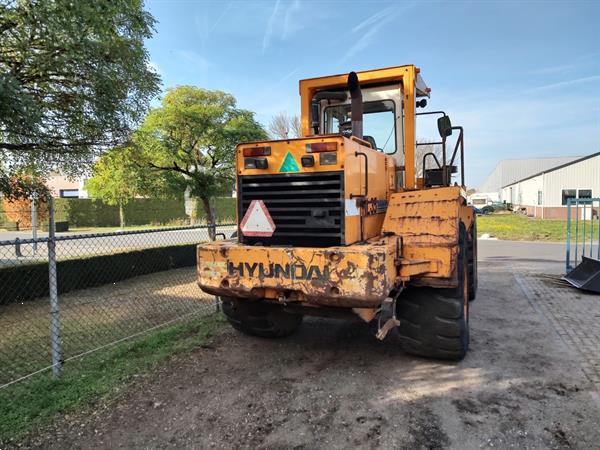 Grote foto hyundai hl 35 shovel loader palletvork agrarisch shovels