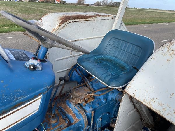 Grote foto ford 3000 agrarisch tractoren