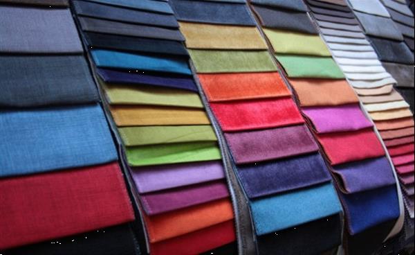 Grote foto love seat luxe stof rond artwonen enschede huis en inrichting sofa en chaises longues